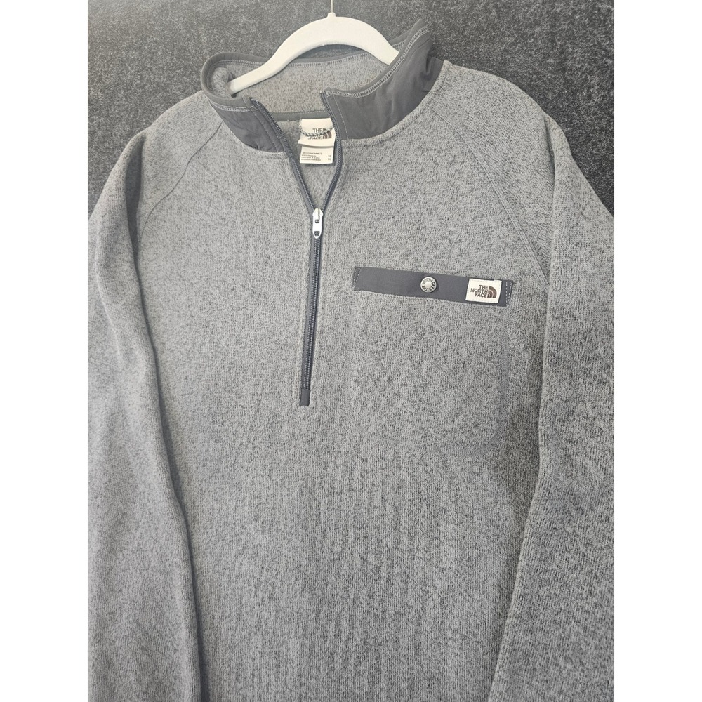 The North Face Gordon Lyons Quarter Zip Men XL Gray Sweater Knit Fleece Pullover